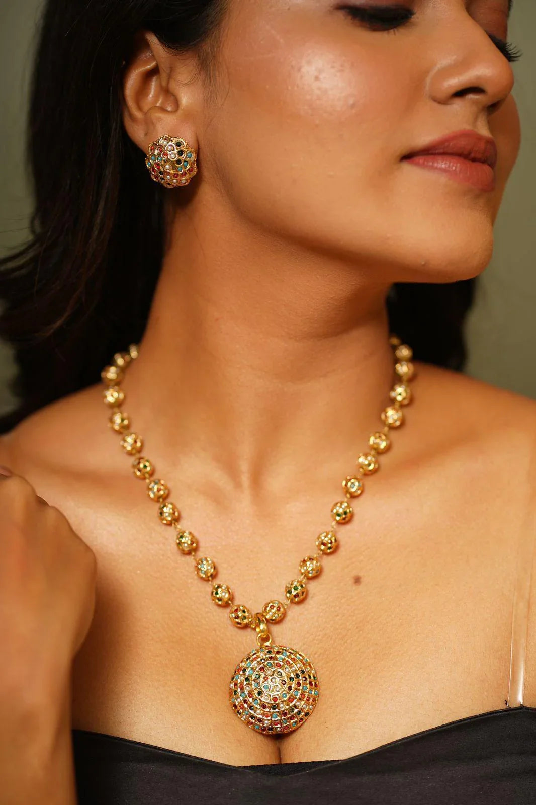 Sona Moti Pendant Set with Studs - Main Image