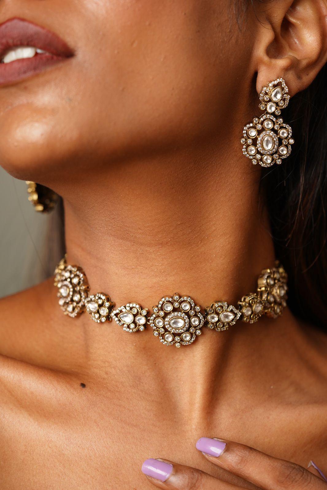 Sasha Basic Victorian Polki Choker Necklace Set - Main Image