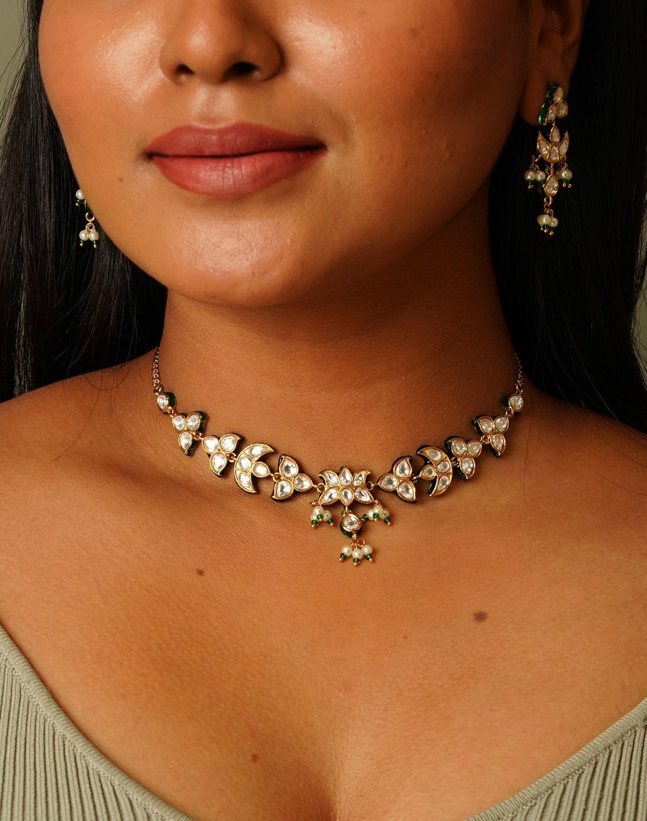 Devi Enamel Delicate Polki Set