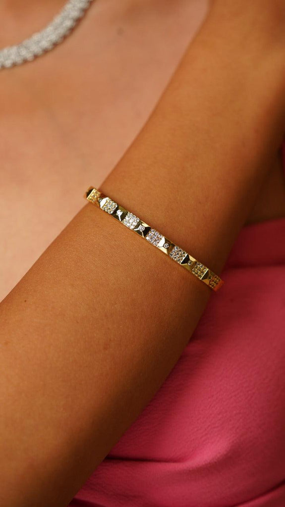 Navajo Hand Stamped Sterling Silver Dot Cuff Bracelet – A Western Wedding Co