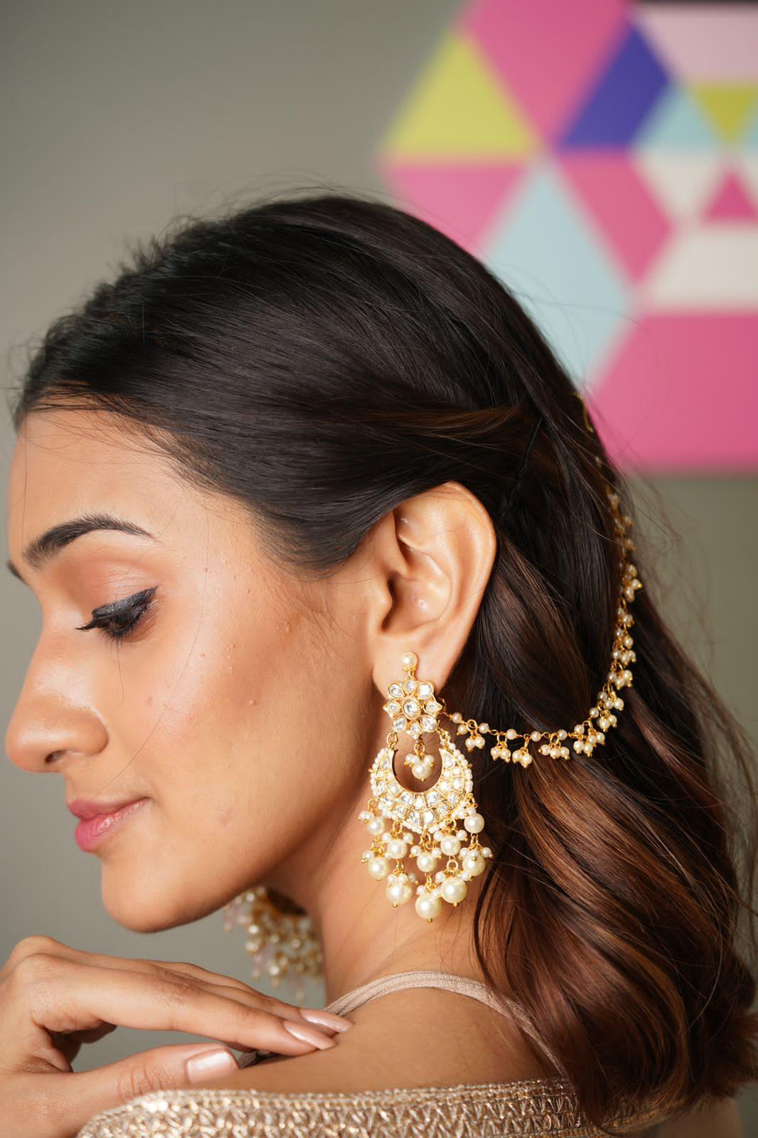 Know these tips to wear heavy earrings