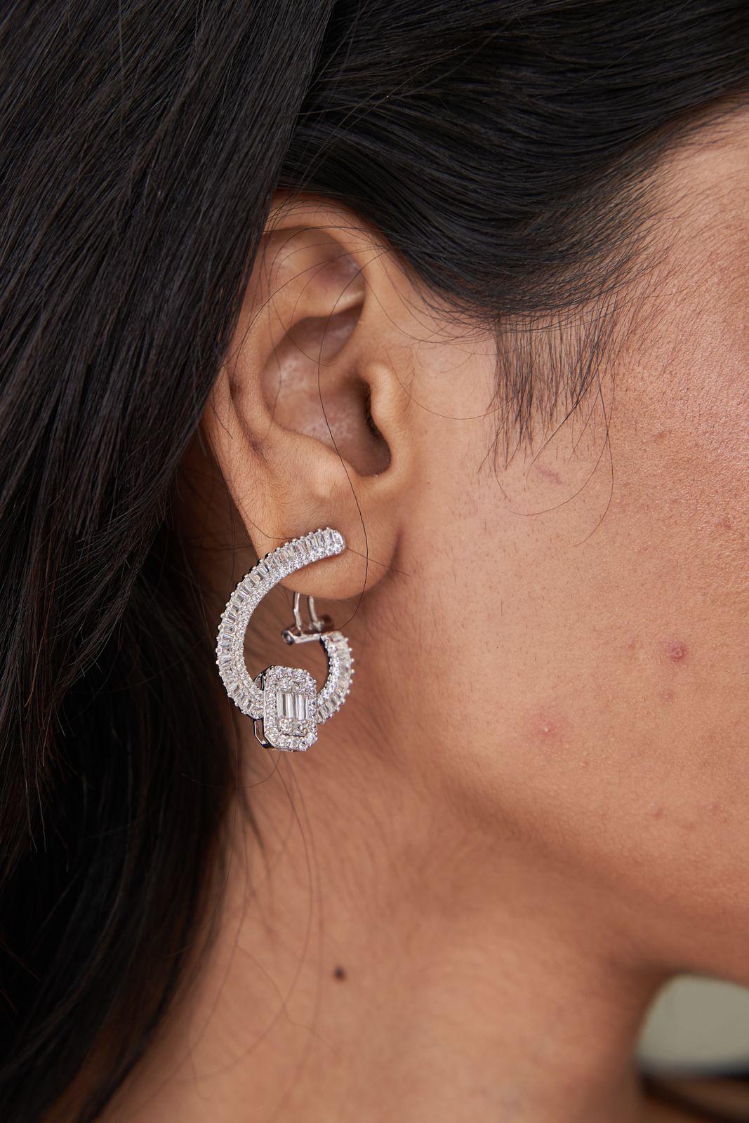 Jual Round Pressure Setting Diamond Earrings (2 carat face) - Jakarta Pusat  - Tdajewelry | Tokopedia