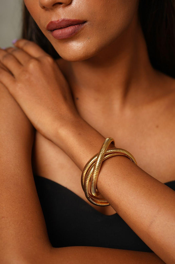Buy Indo Western Adjustable Bracelet With Gold Plating 216542 | Kanhai  Jewels